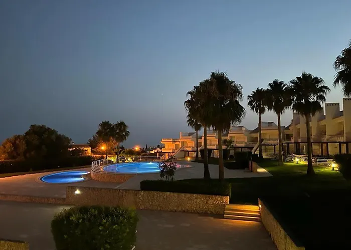 Amazing View With Pool